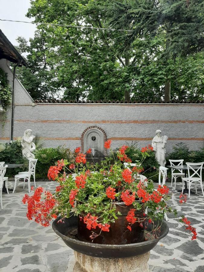 Antica Villa Cuneo- Guest House - "B&B E Non Un Hotel A Cuneo" Exterior foto